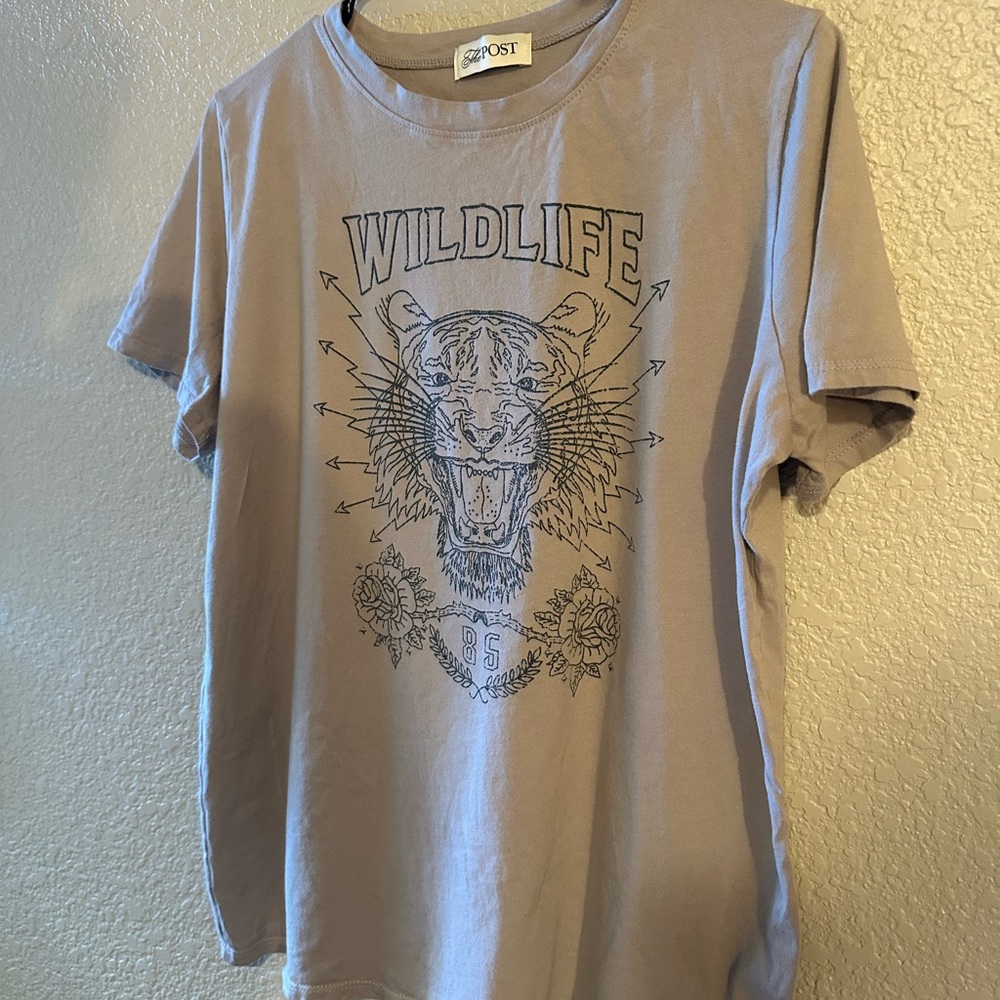 Wildlife Graphic T-Shirt